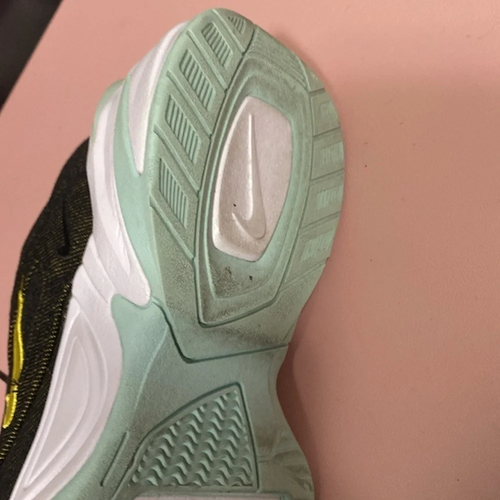 Nike women’s techno
